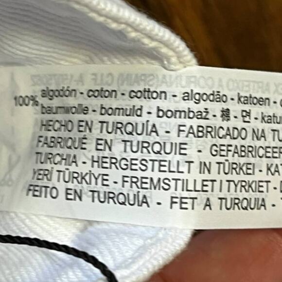 NWT ZARA Wide Leg Pleat Front Baggy Jeans  Rhinestone button  High rise SZ 10 - Picture 9 of 11